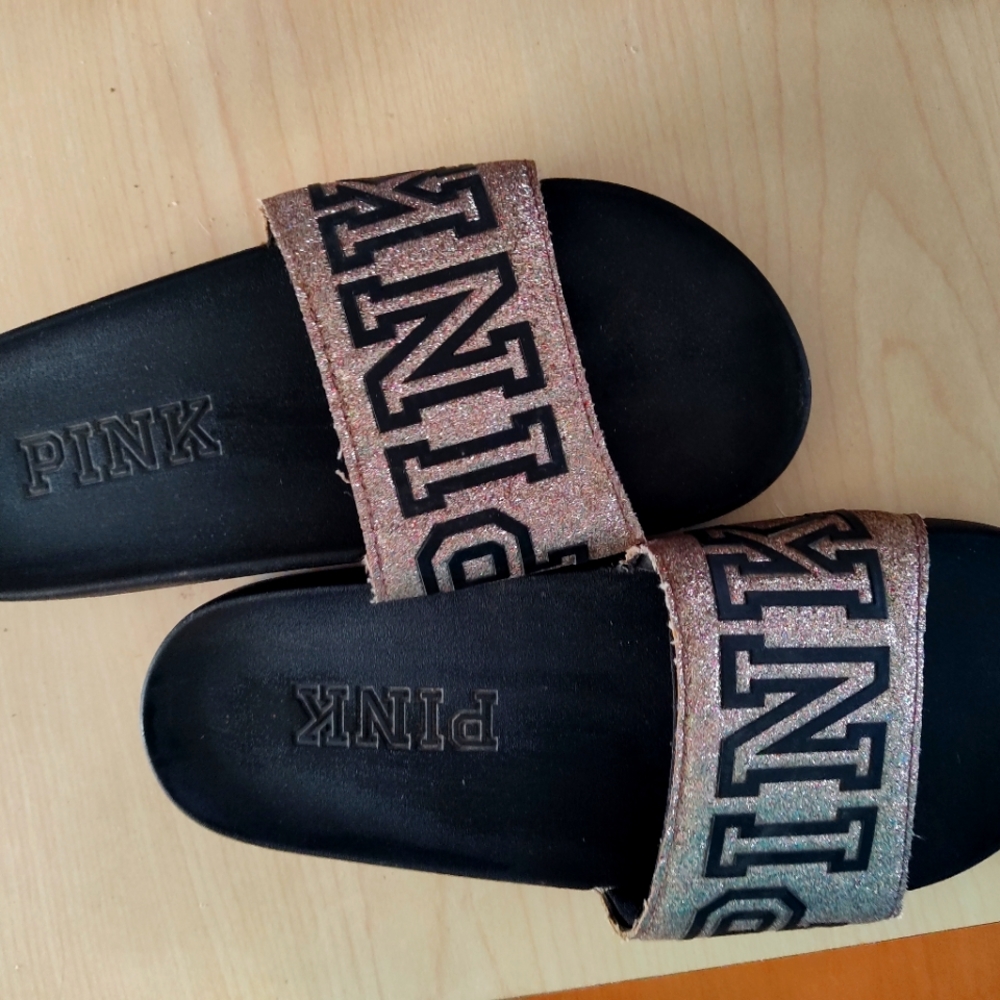 VS PINK Slides